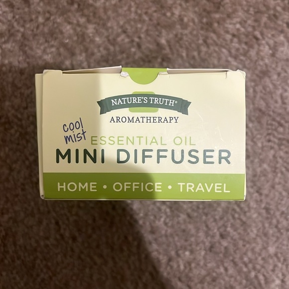 Essential Oil Mini Diffuser - Picture 5 of 7